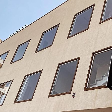 Hotel Woodlark Zirakpur - A Peaceful Stay エクステリア 写真