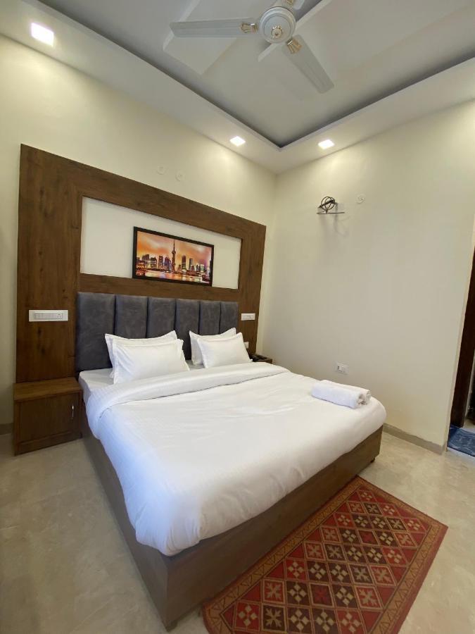 Hotel Woodlark Zirakpur - A Peaceful Stay エクステリア 写真