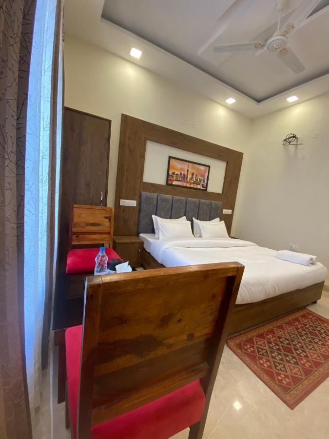 Hotel Woodlark Zirakpur - A Peaceful Stay エクステリア 写真